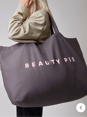 New never used Beauty Pie Charcoal Big Tote bag. Roomy and relaxed. Holds a lot!